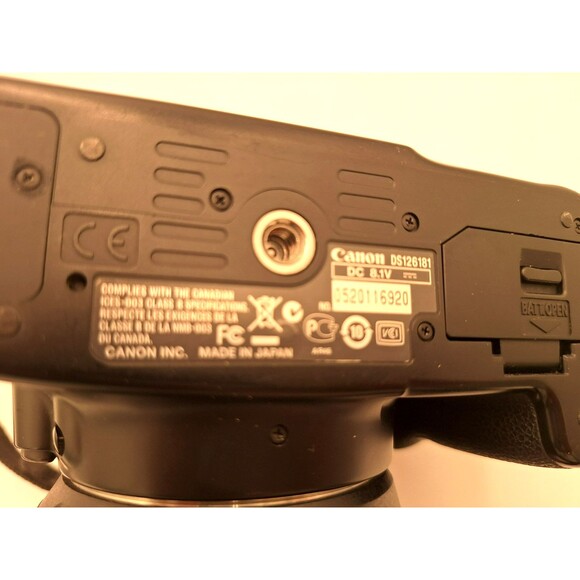 CANON DS126181 SLR DIGITAL CAMERA, Nice Bag, Extra Lens, Filters, Accessories‎ - Picture 8 of 16